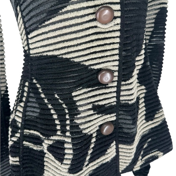 GIORGIO ARMANI / Black & Cream Rouched Sweater / Size 40 - Picture 7 of 15